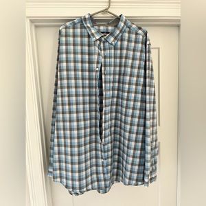 Men’s long sleeve button down shirt